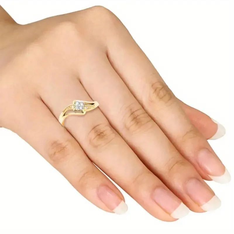 Women's copper diamond ring with geometric design and micro inlaid zircon stones in yellow gold finish
