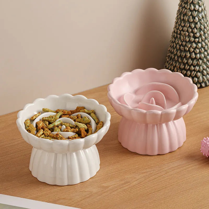 Ceramic flower pool slow feed dish for cats and small dogs with higher edges, in white