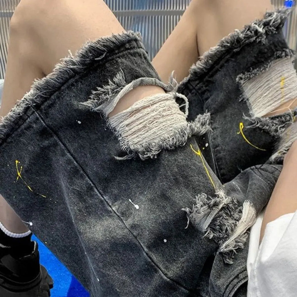 Men's loose fit water washed denim shorts in black polyester cotton blend fabric