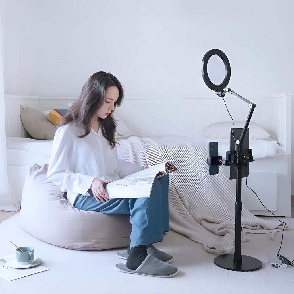 Black aluminium alloy mobile phone tablet stand with fill light for live broadcast shooting