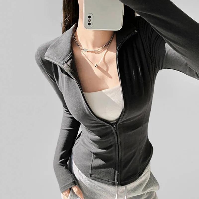 Women's slim fit zip cardigan in Dralon, grey elastic, with flying sleeves and solid colour design.