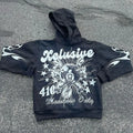 Loose-fitting street hipster pullover with personalised letter printing and a front pocket.