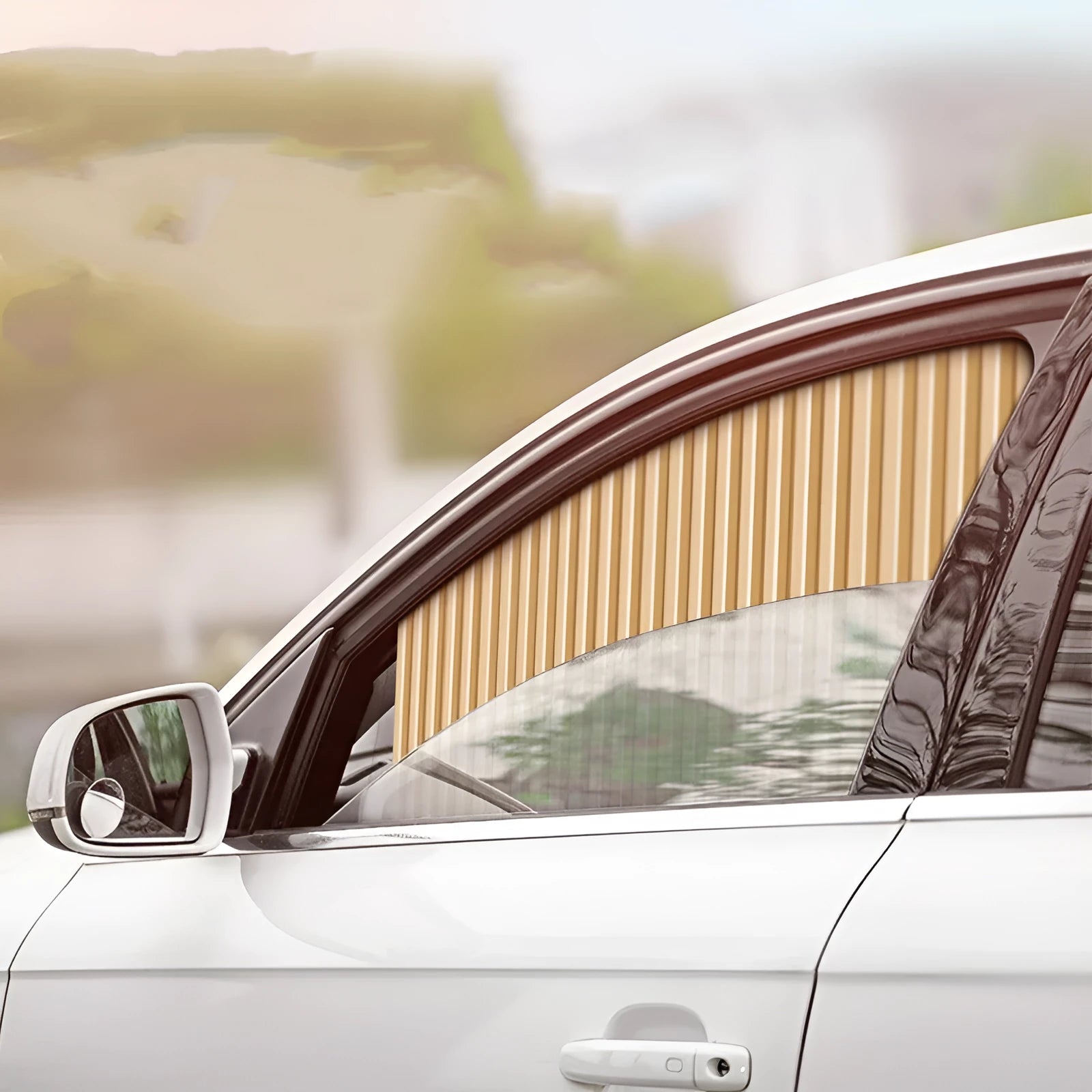 Auto-retractable car sunshade curtain in thick opaque cloth material showing roller shutter mechanism