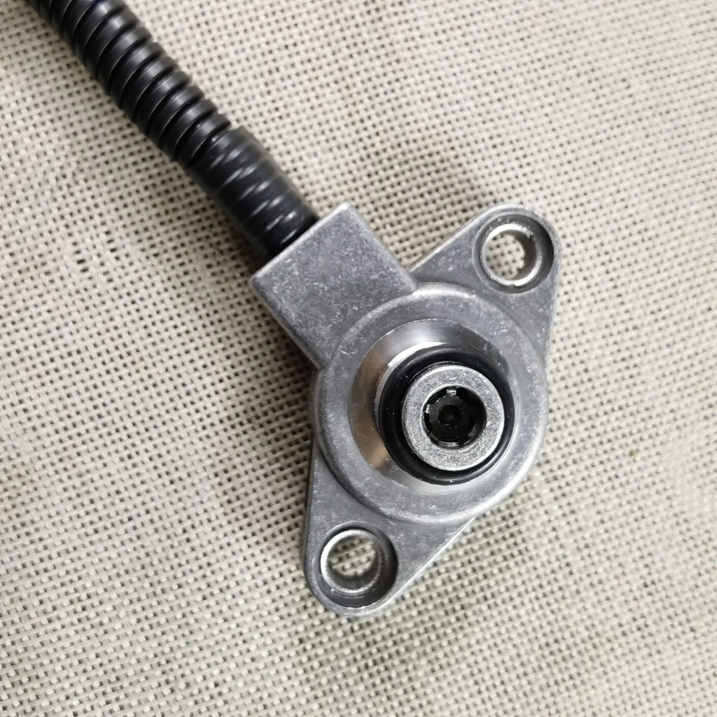 Metal gearbox pressure sensor model 7700100009 for transmission pressure monitoring