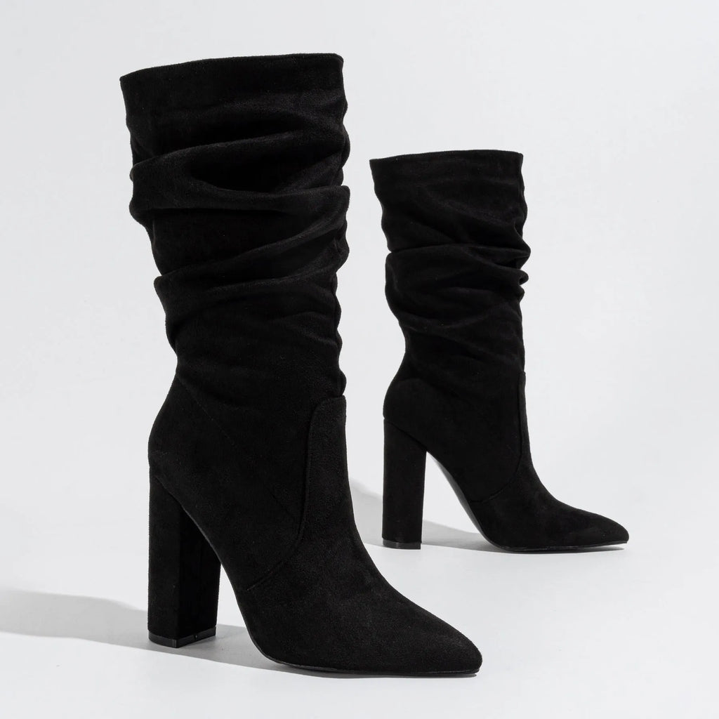 Women's chunky heel pointed-toe suede boots in black with 8cm+ heel height
