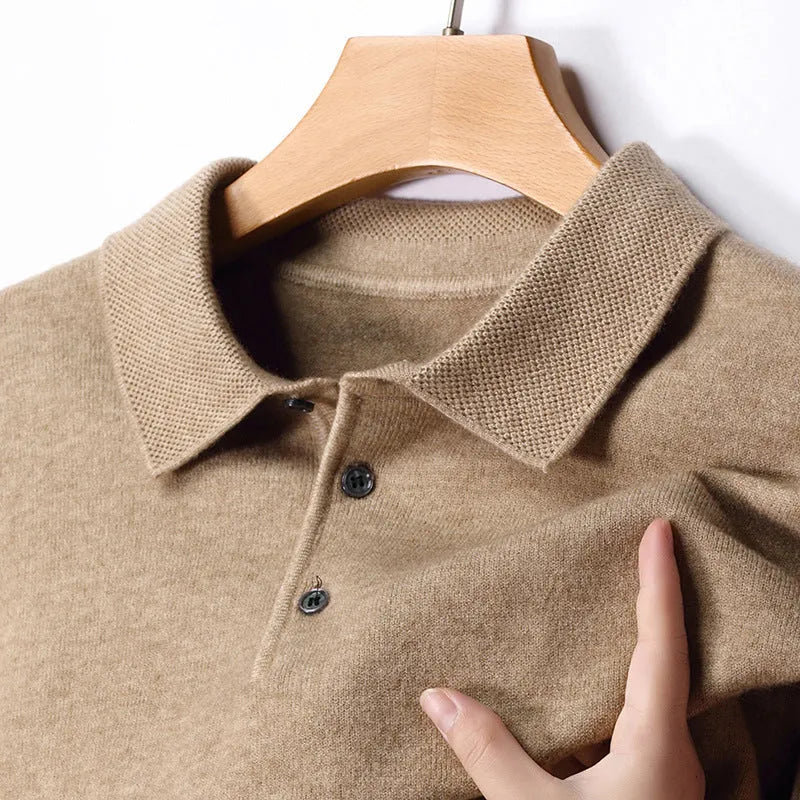 Winter wool lapel coat for men in camel colour, long sleeves, simple style, thickening fabric