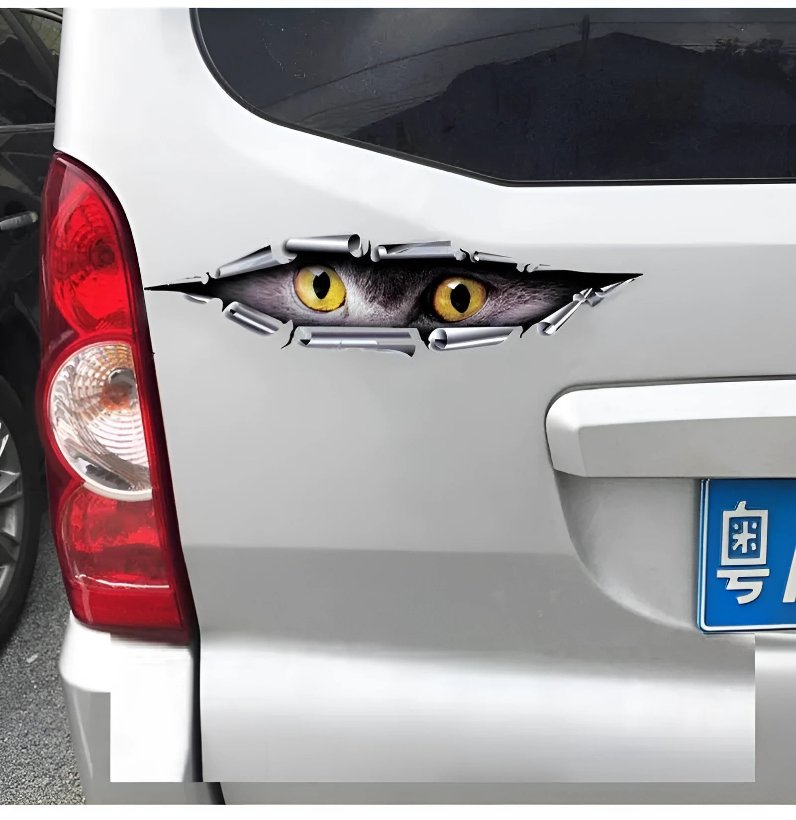 3D tiger eye car door sticker on vehicle showing transparent PVC adhesive and 10x35cm dimensions