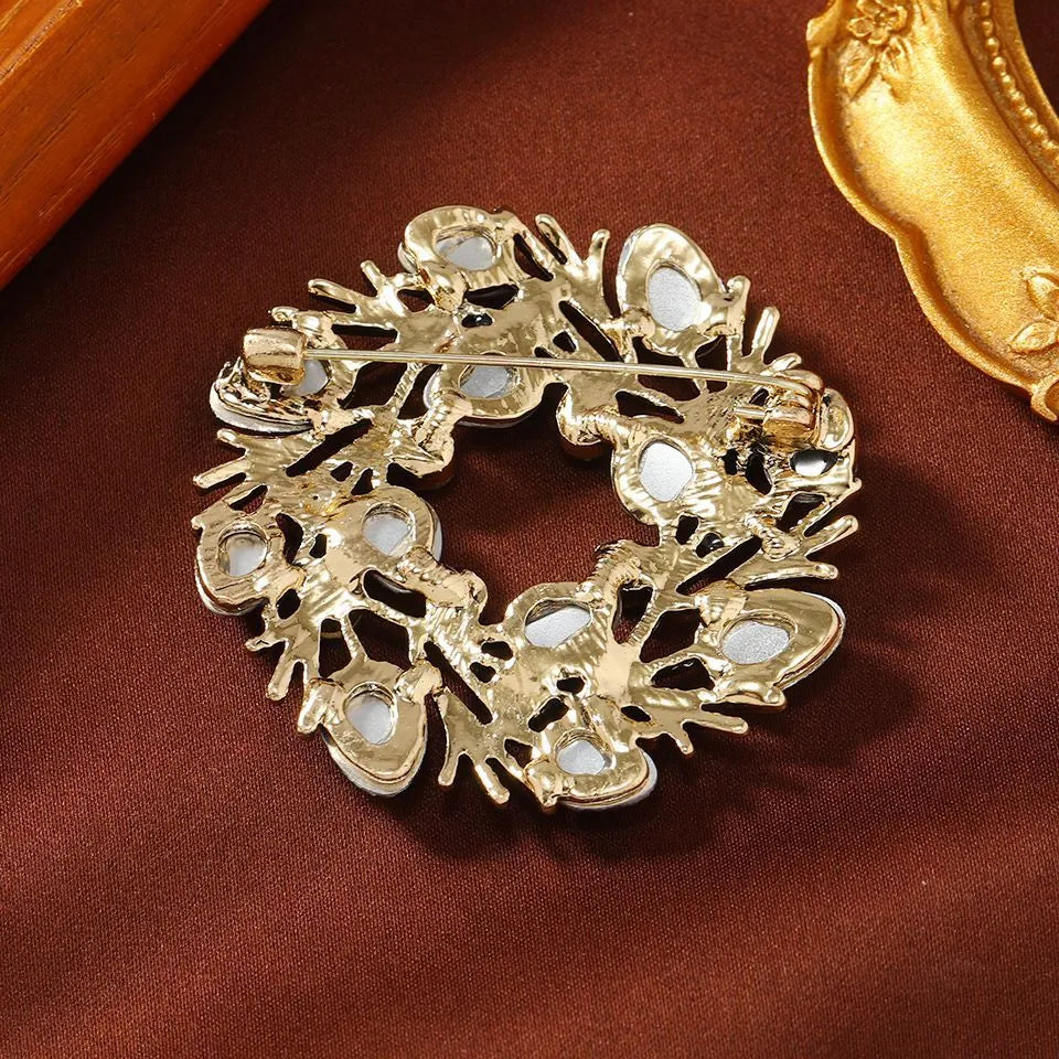 Creative Christmas Jelly Champagne Filbert Brooch retro alloy decorative pin unisex