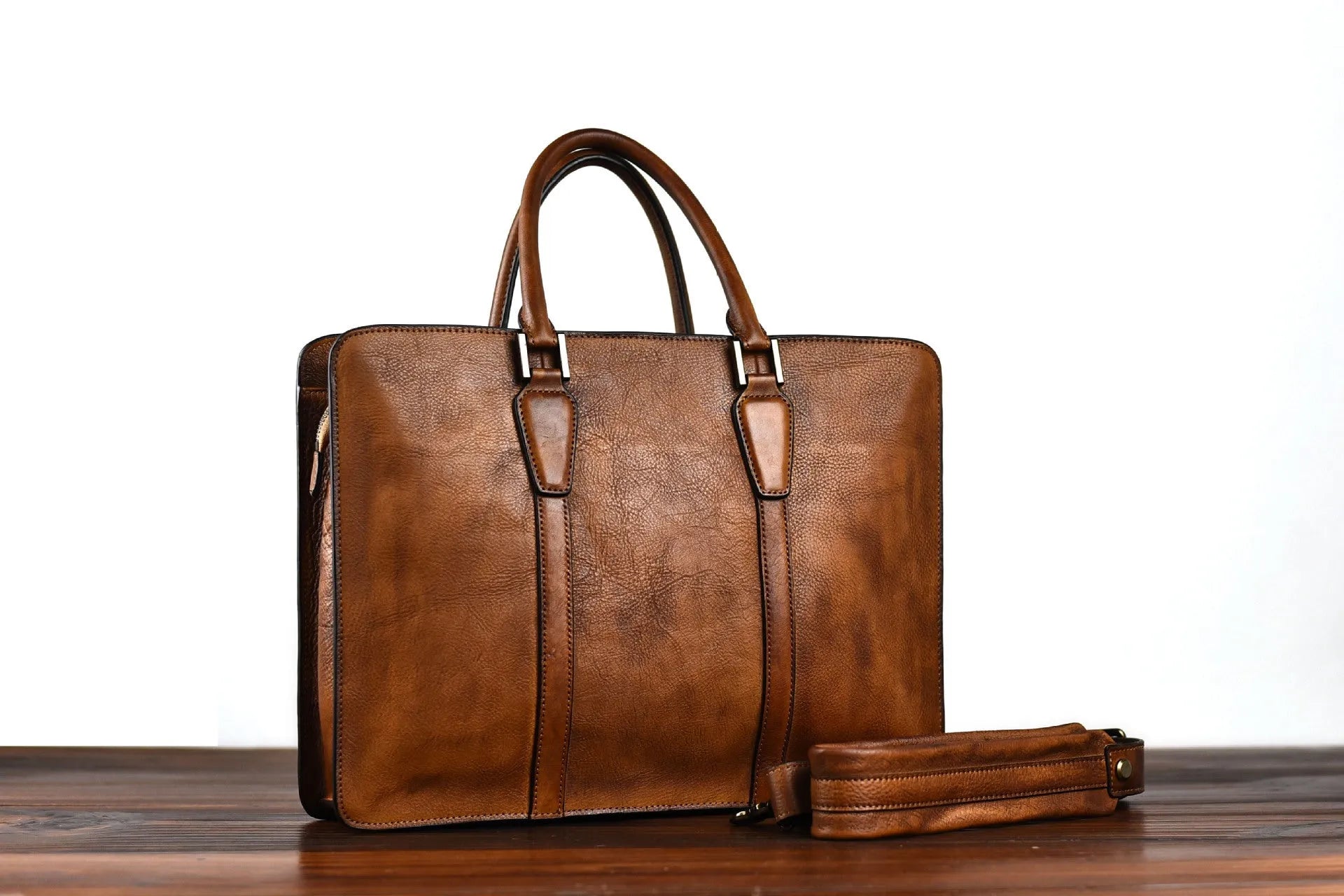 Men's 14-inch horizontal leather business handbag in black or khaki colour