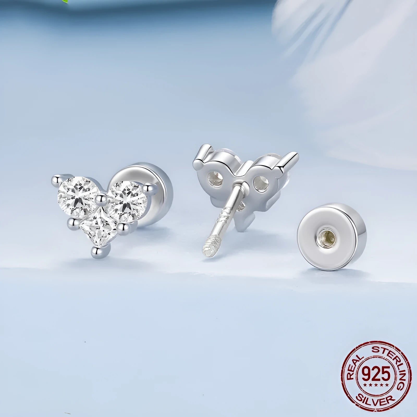 Heart-shaped cubic zirconia ear stud in S925 sterling silver with electroplated finish, colour BSE1227