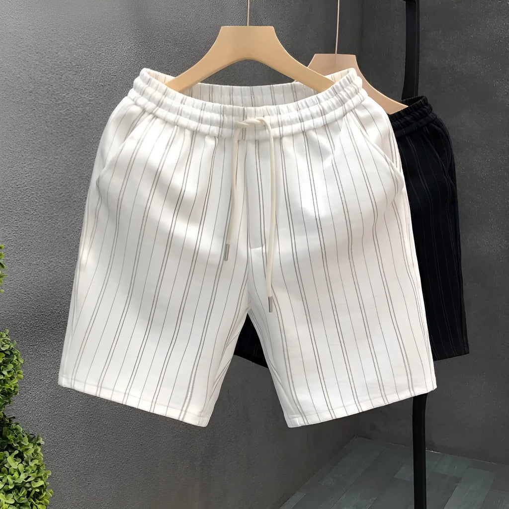 Men's black and white striped fleece-lined casual shorts with micro-elastic fabric
