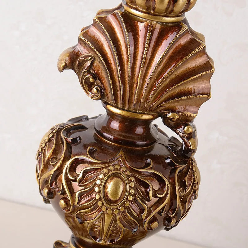 European-style light luxury retro study table lamp 55cm height button switch