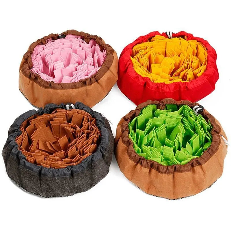 Pet sniffing mat slow food puzzle blanket in felt cloth with brown colour, 48x48cm foraging area for dogs