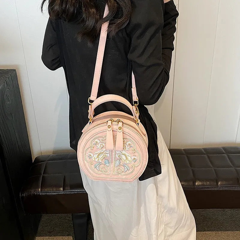 Chinese embroidery shoulder messenger bag in soft PU with horizontal square shape and zipped inner pocket