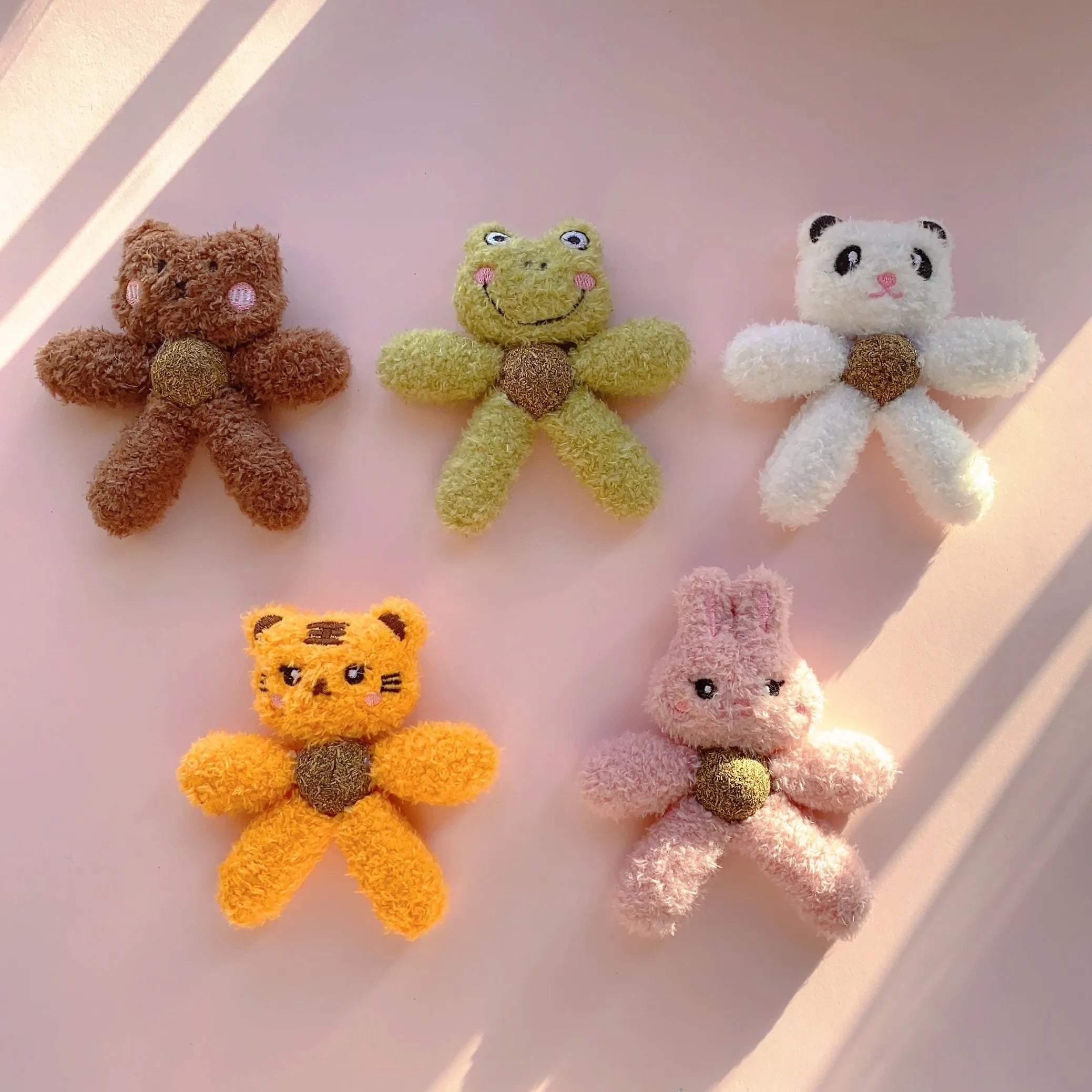 Catnip chewing ball toy in animal designs for dental care