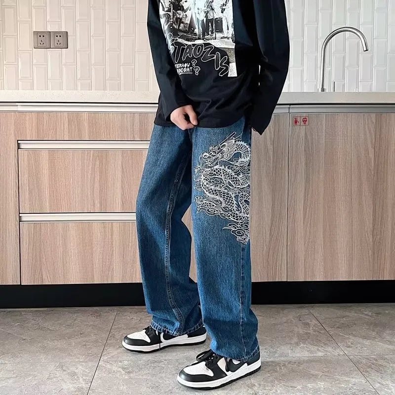 Loose embroidered jeans for men in Jinlong colour, cowboy style with three-dimensional tailoring, available in sizes S-3XL.