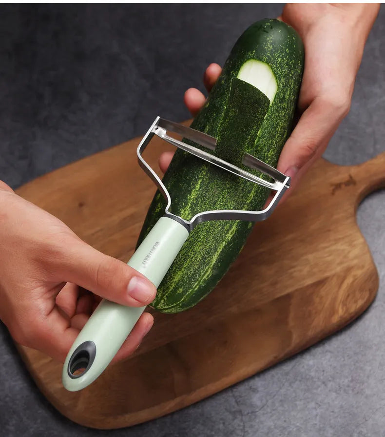 Green multifunctional fruit and melon peeler with 420 stainless steel blade and PP handle