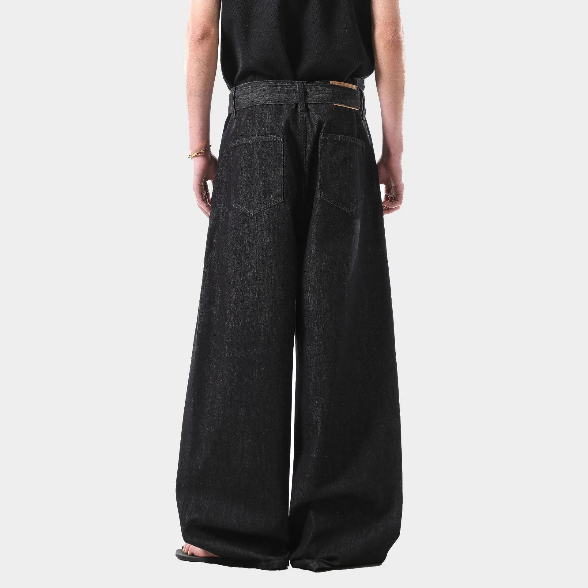 Women's black gold high-waist straight leg jeans with zip fly and cotton denim fabric