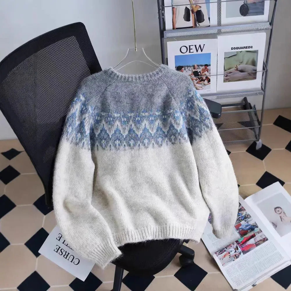 Women's loose fit jacquard patterned sweater coat in milky white