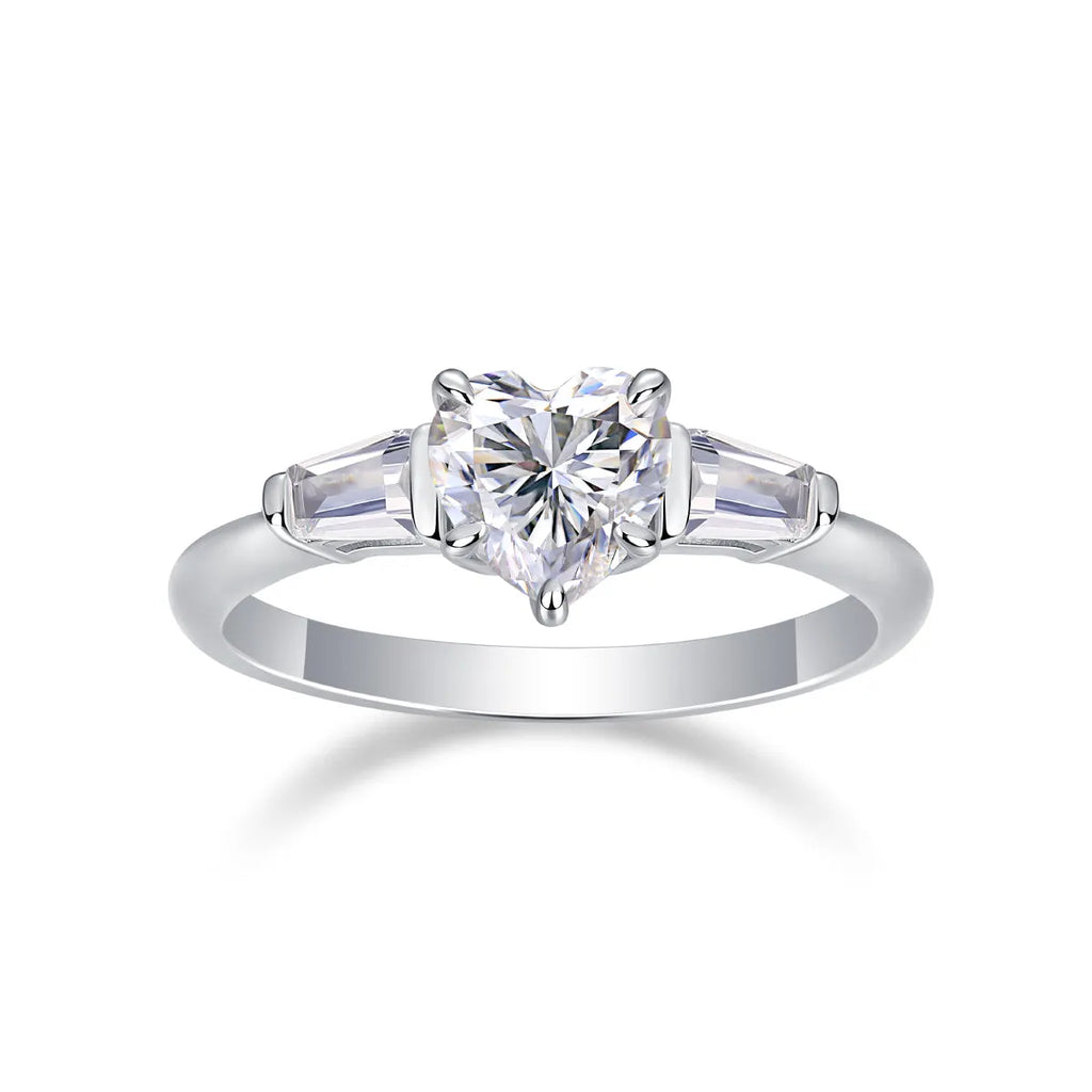 Heart-shaped moissanite wedding ring set in S925 silver with platinum plating, ring sizes 5-9, gift box