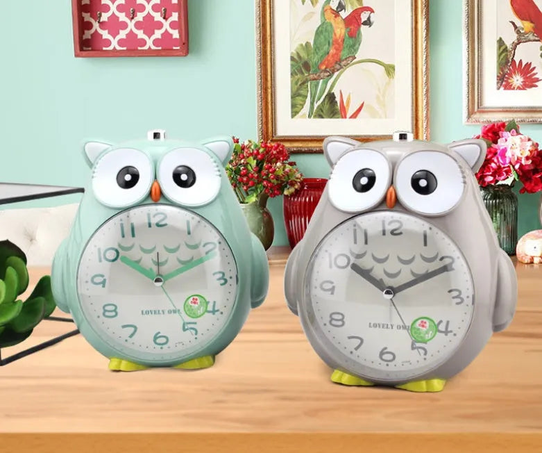 Creative children owl cartoon clock in pink plastic with silent alarm, 14x11.5x17.5cm
