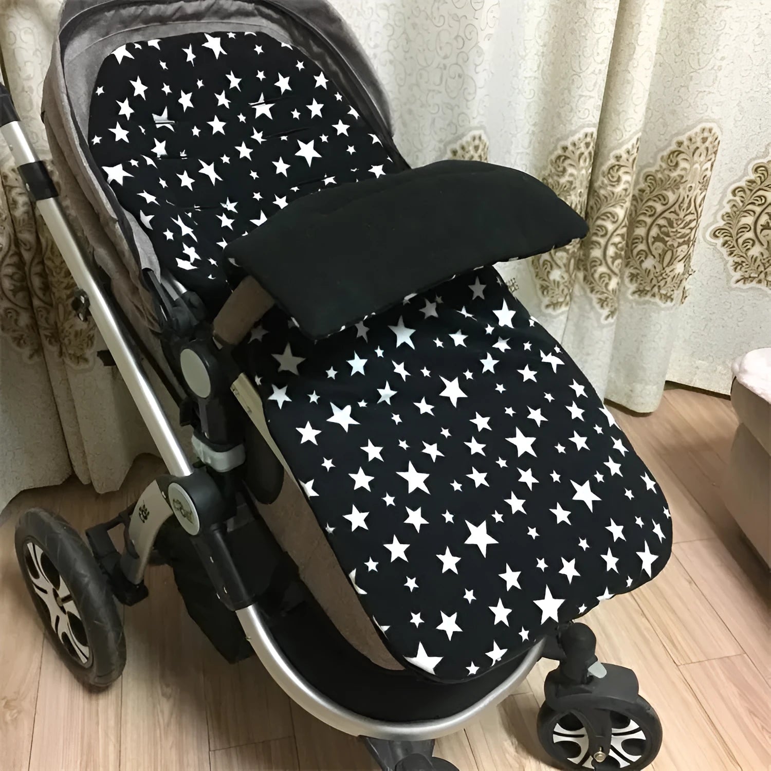 Winter baby stroller sleeping bag with lamb cashmere lining and cotton wool filling in envelope design
