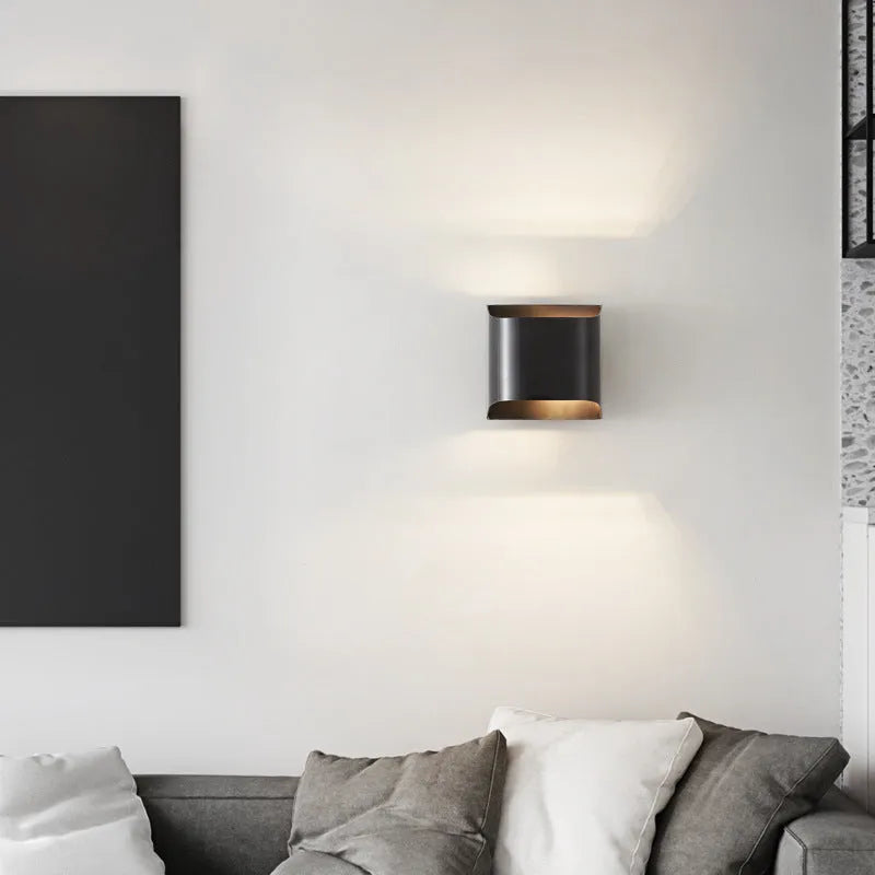 Minimalist modern copper wall lamp in black gold and natural finishes, large and small sizes.