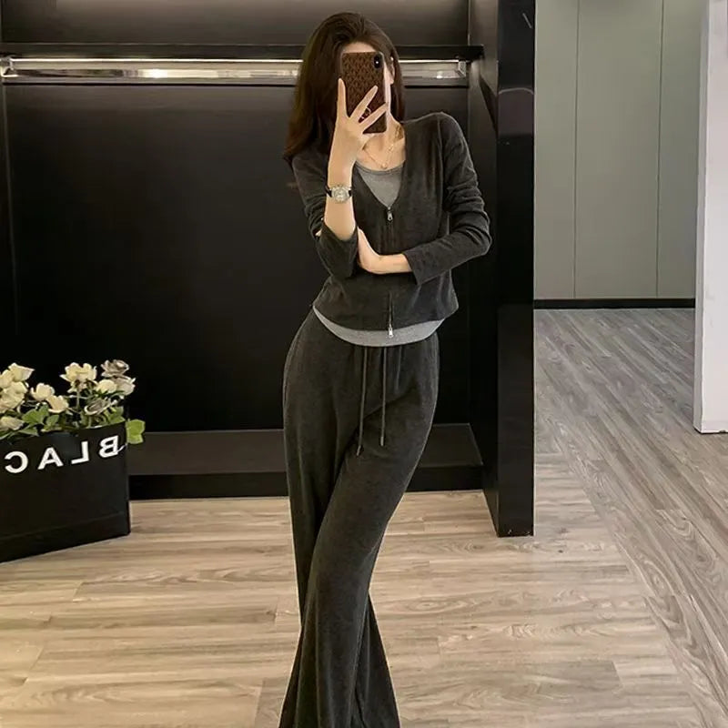 Women's autumn casual sportswear suit with long-sleeve top and trousers in dark gray, oatmeal, or light gray