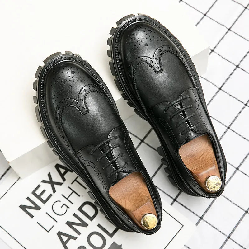Men's black brogue shoes with round toe and artificial PU upper material