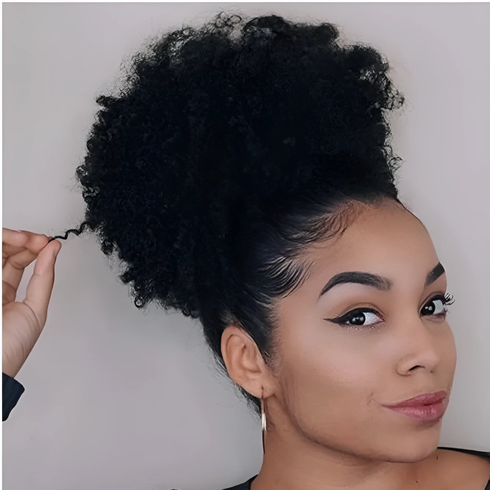 Fluffy high temperature wire wig with hairpin style, available in multiple colour options