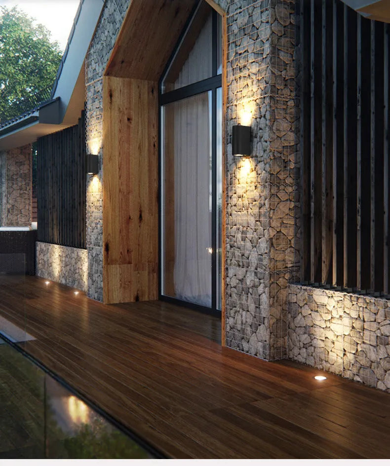 Villa outdoor balcony aisle LED waterproof wall lamp warm white 3000K 110lm 60 degree beam