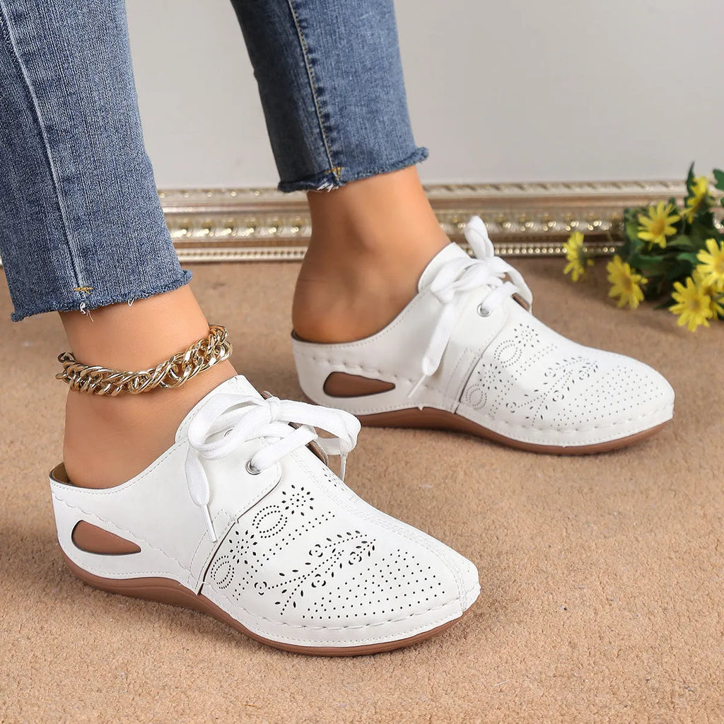 Women's summer lace-up wedge slippers in suede with rubber sole and hollow-out design