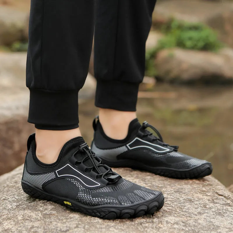 Upstream shoes with non-slip rubber sole, EVA midsole, four-sided elastic upper, low-top design in black, blue, white and black, or wine red