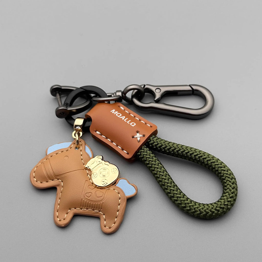 Handmade cowhide car key ring pendant with zinc alloy pony buckle charm and plant flanelle rope loop