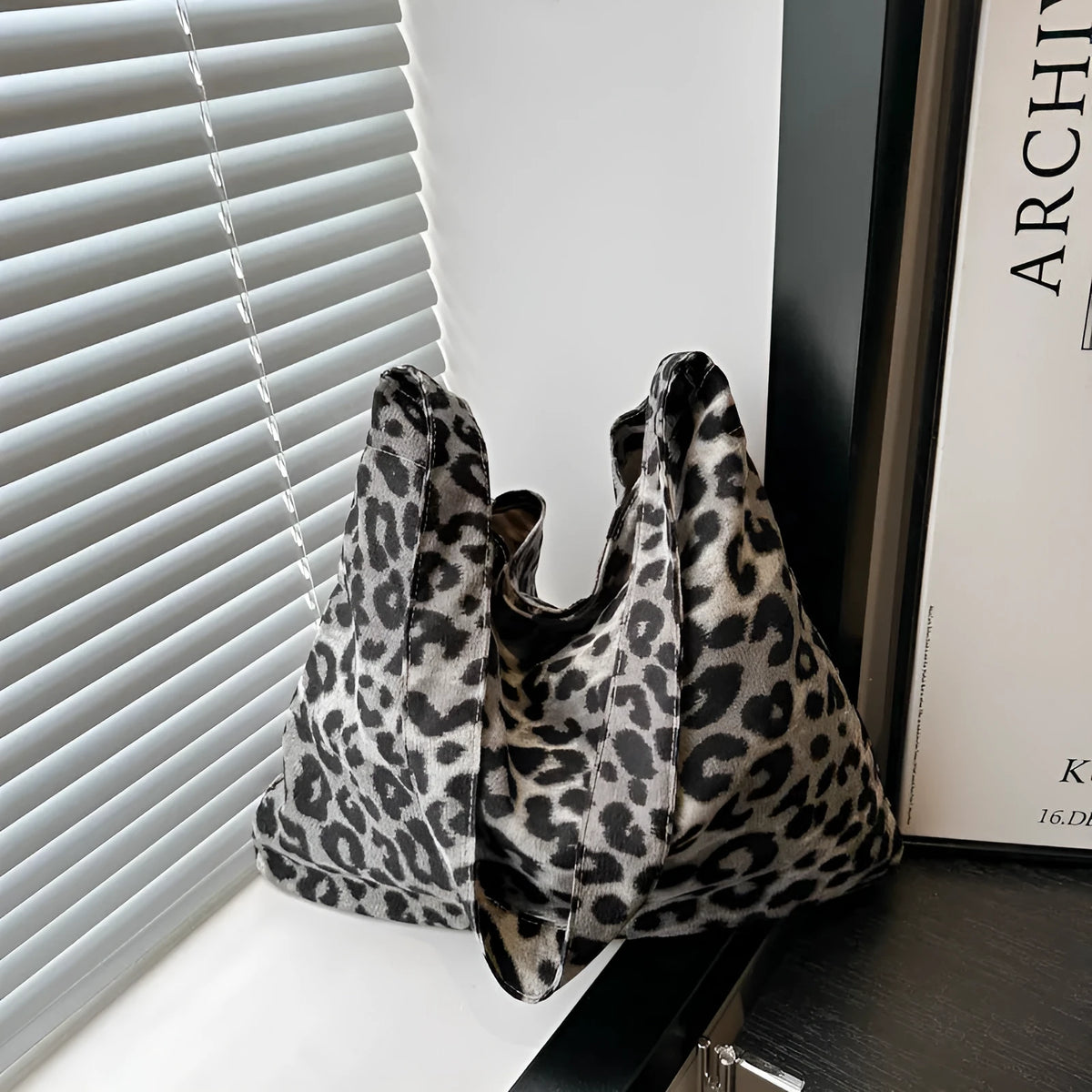 Simple large capacity leopard print shoulder messenger bag in black with single strap