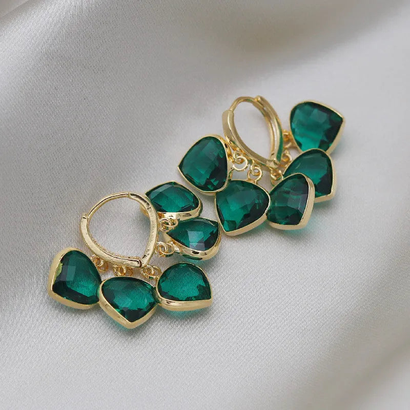 Green heart-shaped pendant ear clip earrings in Korean style for women