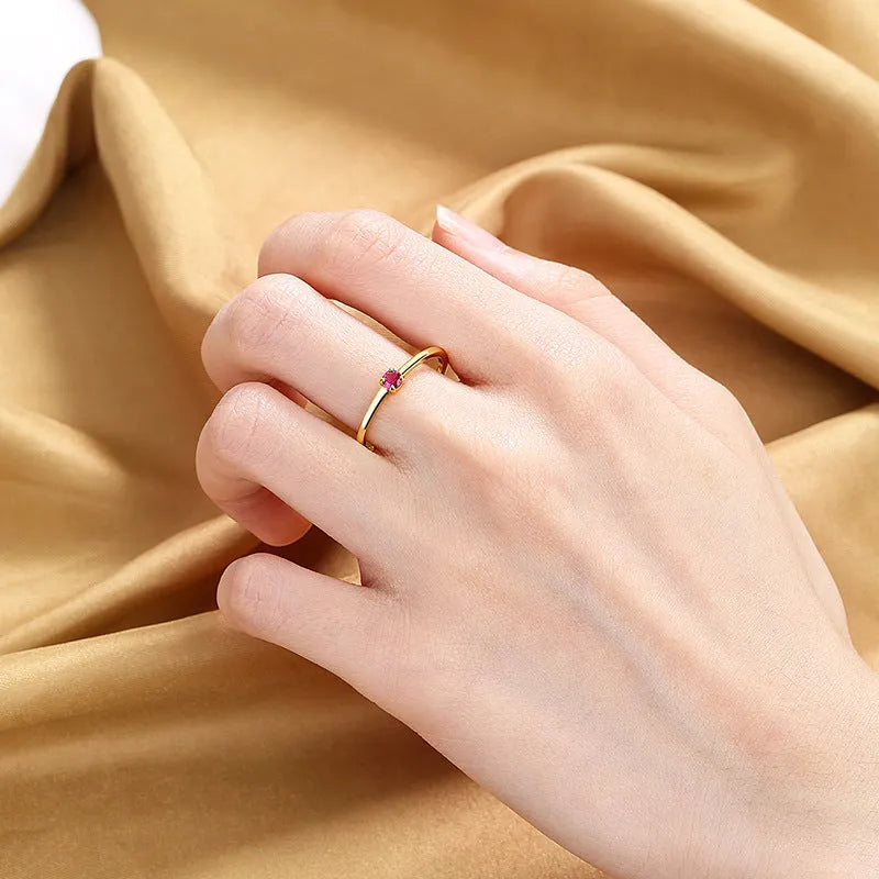 Women's simple single diamond fine circle ring in copper with geometric round shape