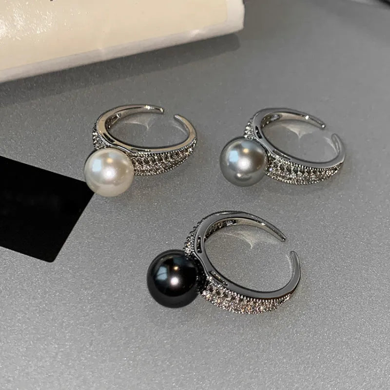 Geometric black pearl open ring with adjustable copper band for women's index finger