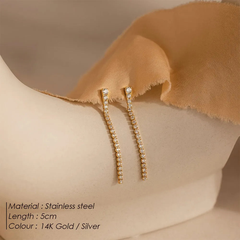 Women's geometric zircon earrings in stainless steel with gold or steel colour options