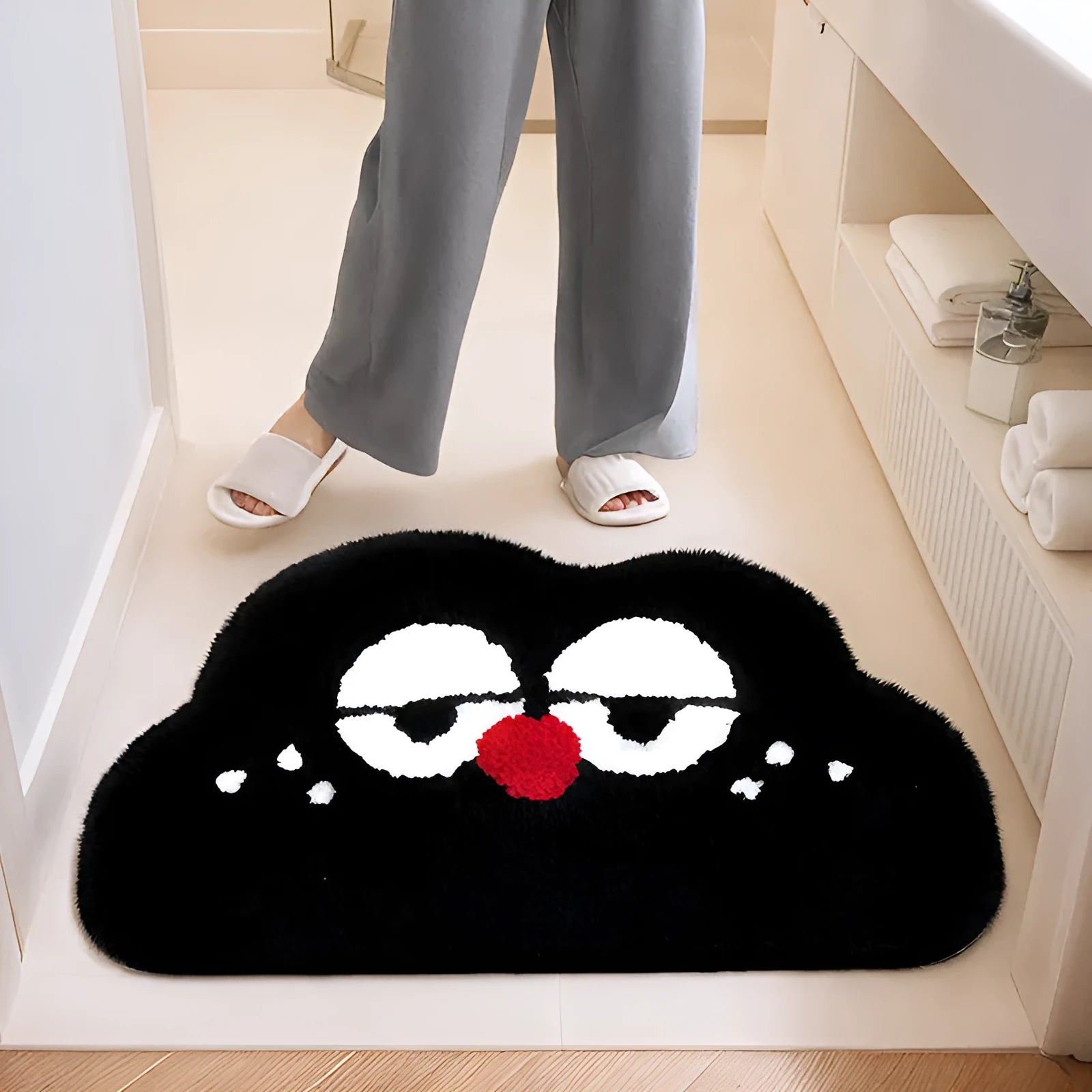 Cartoon anime printed bathroom mat in polyester fibre with imitation cashmere finish