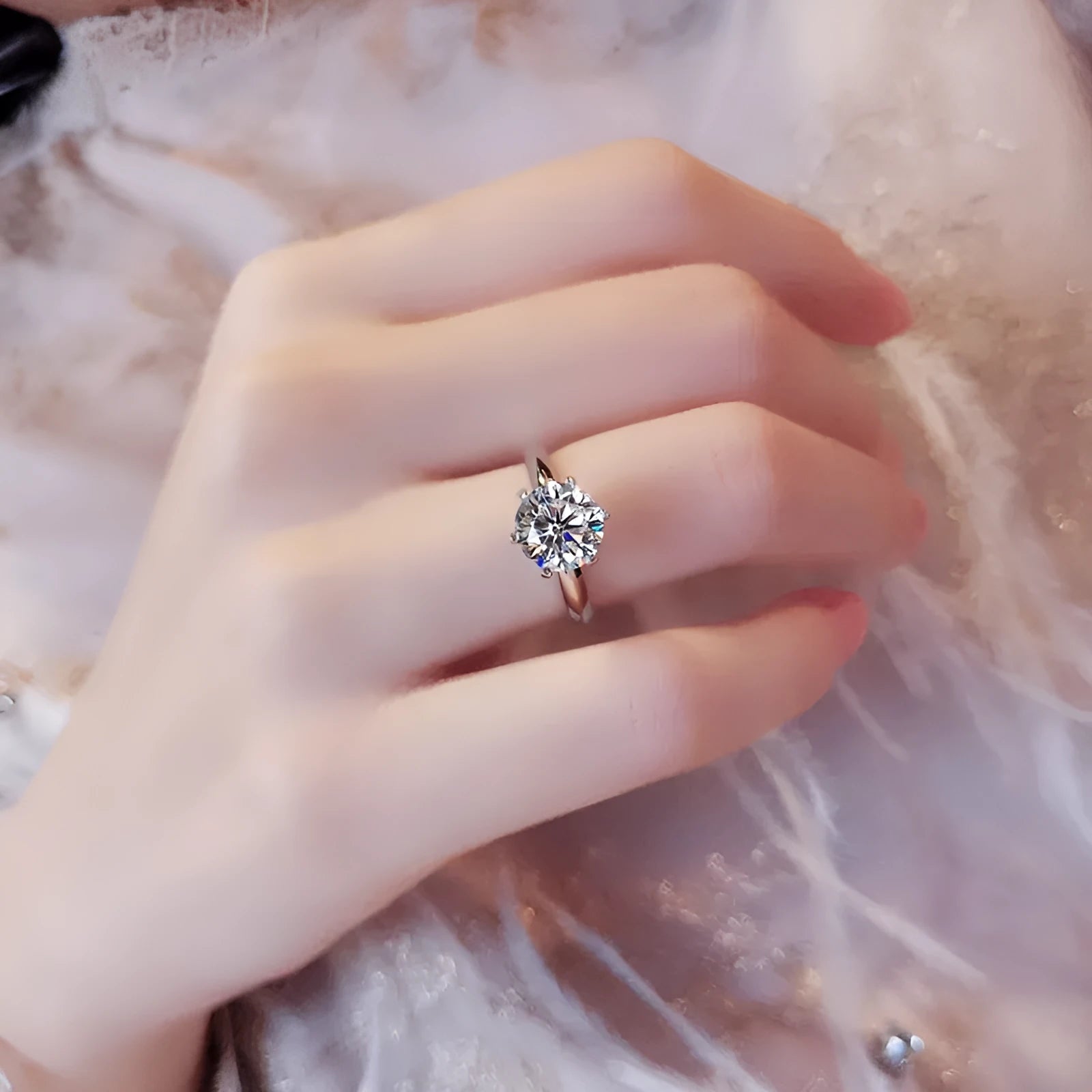 White gold plated women's ring with six-claw zircon setting and geometric band design