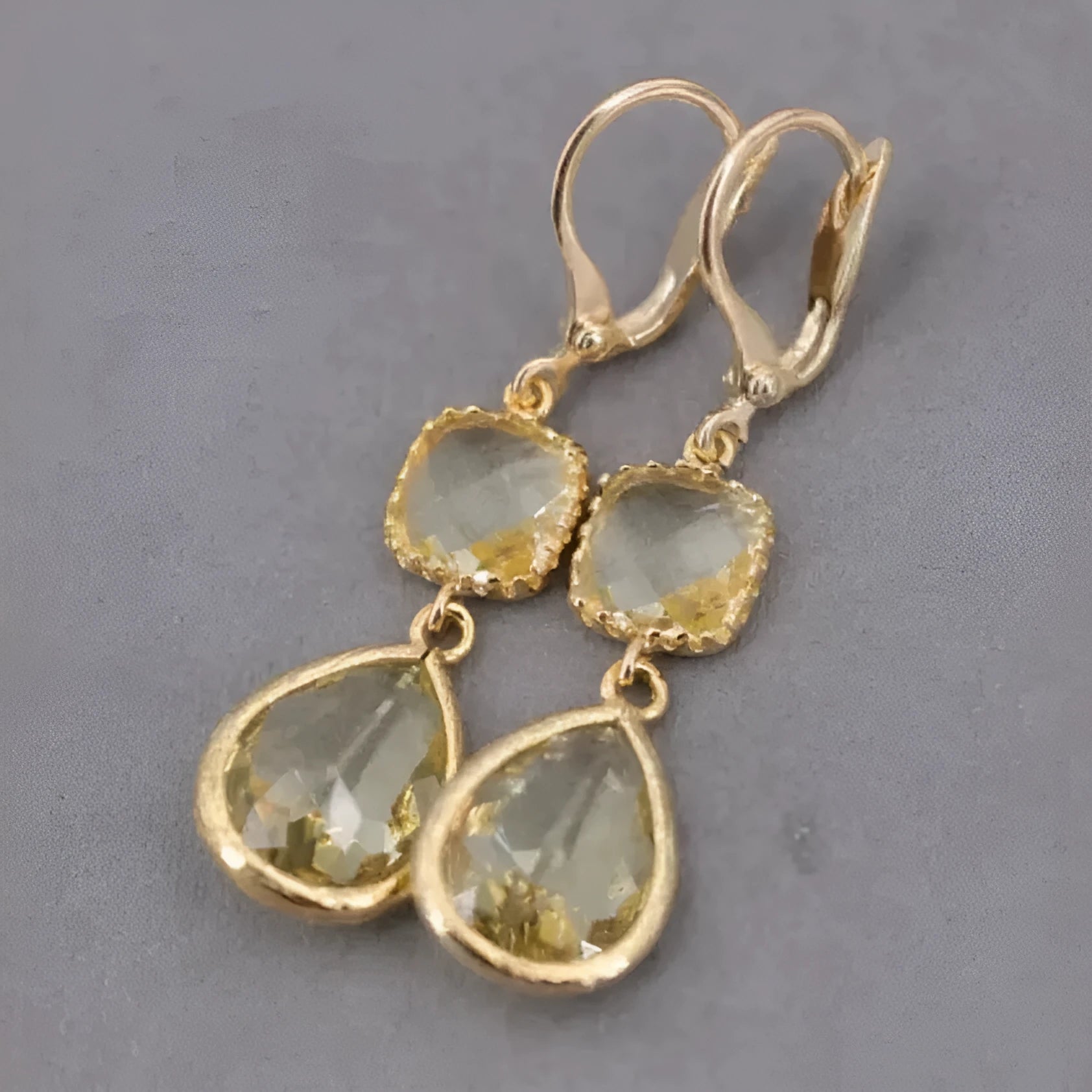 Gold geometric water droplet fringe earrings with retro exaggerated design on copper base