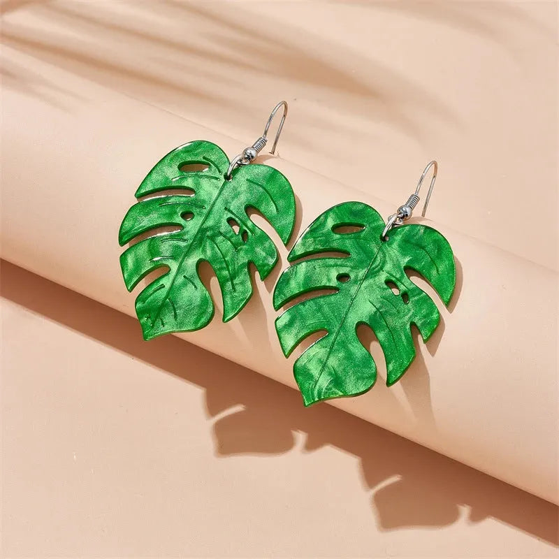 Summer Atmosphere Coconut Artocarpus Heterophyllus drop-shaped earrings in alloy with acrylic detail