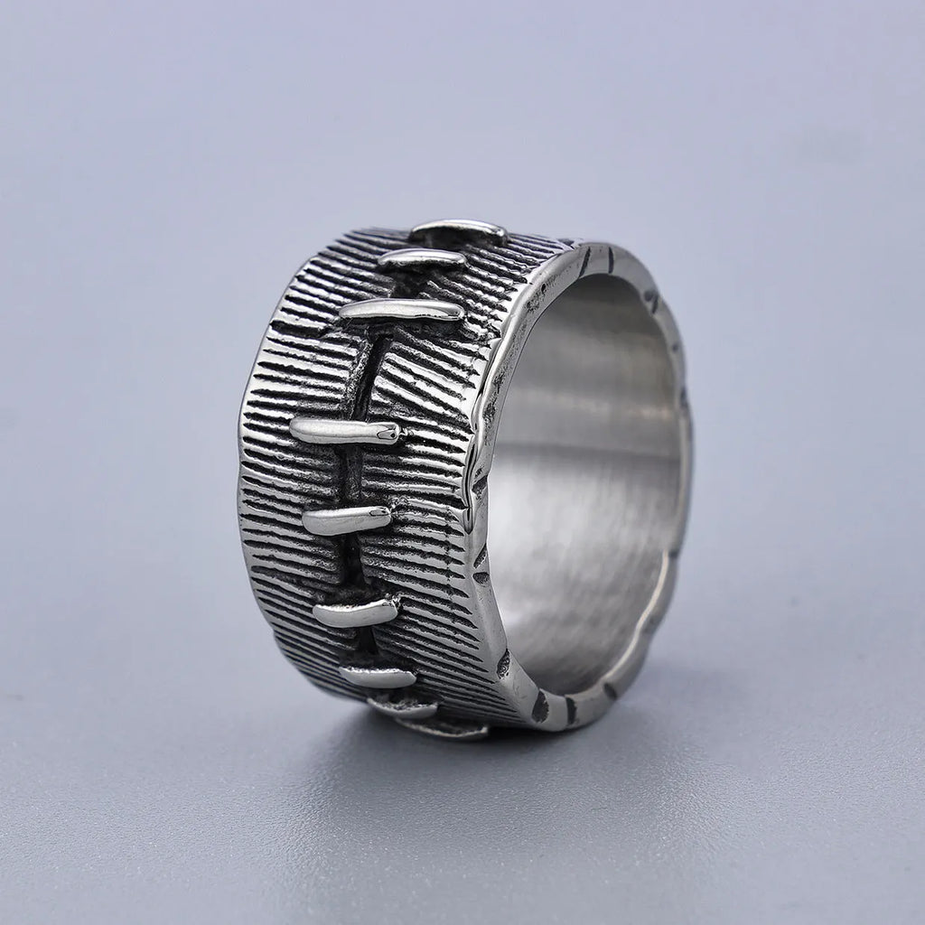 Dark punk stitched titanium steel ring with double U-shaped geometric design in retro colour
