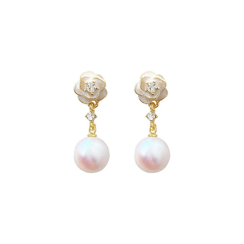 Camellia flower-shaped stud earrings in alloy with floral detailing