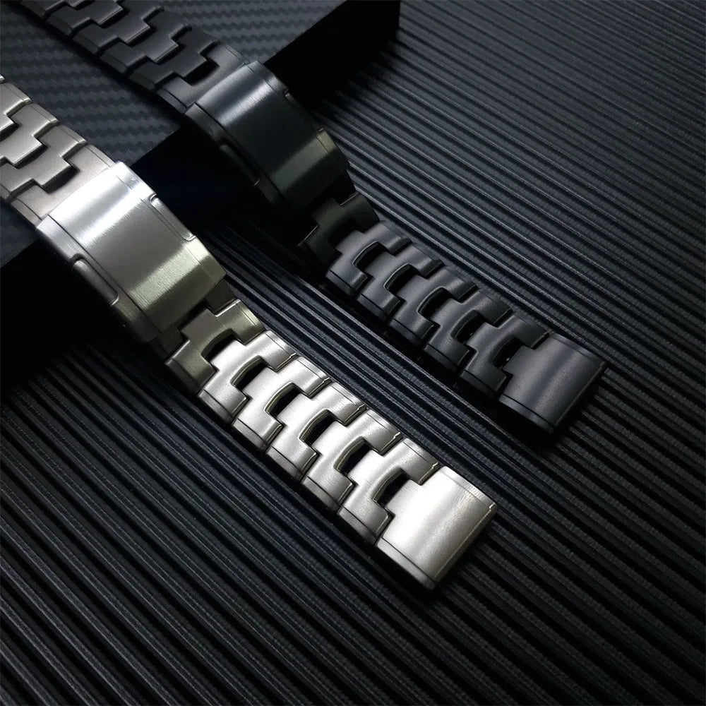 Garmin Jiaming Fenix watch strap in silver, black and titanium colours showing 22mm and 26mm width options