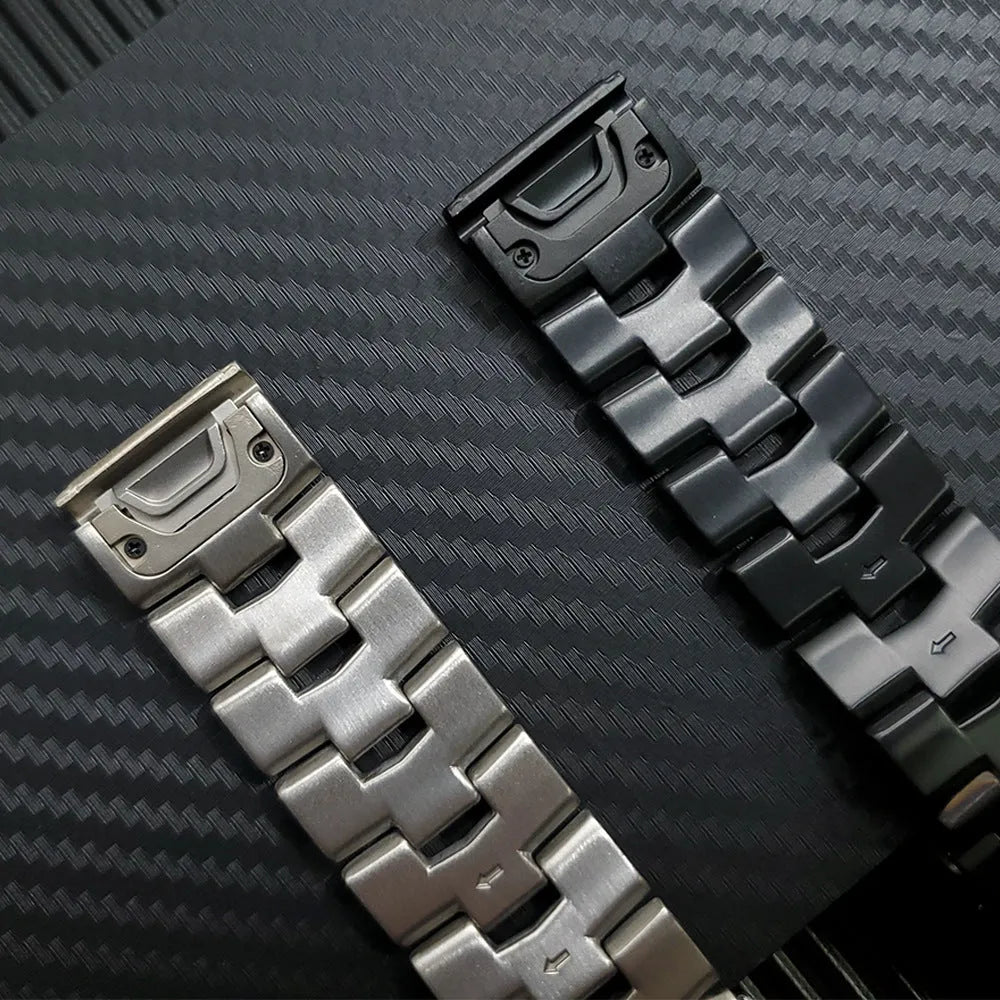 Garmin Jiaming Fenix watch strap in silver, black and titanium colours showing 22mm and 26mm width options