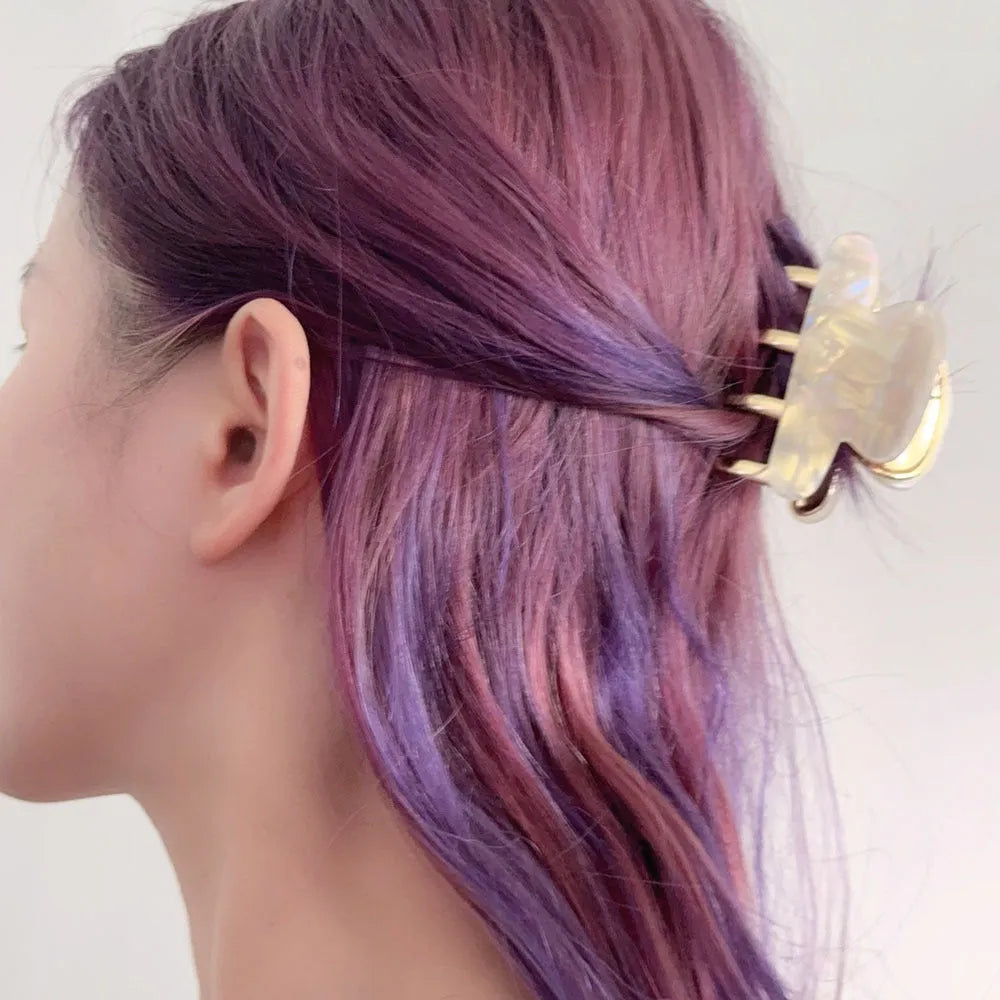 Women's retro acetate hair barrettes with metal grip in four colour options