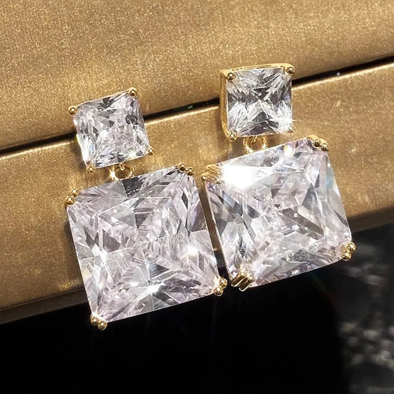 Geometric square design copper earrings with quadrilateral shape in white gold or gold colour
