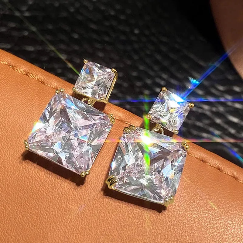 Geometric square design copper earrings with quadrilateral shape in white gold or gold colour